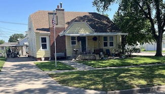 220 E 6th St, Hoisington, KS 67544