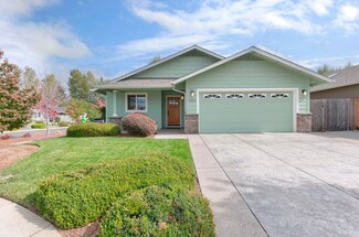 1563 SW Kokanee Ln, Grants Pass, OR 97527