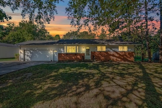 445 Skyline Dr, Horton, MI 49246