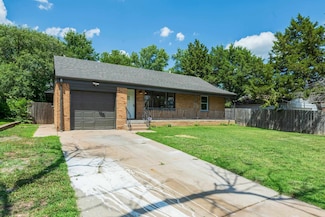 7334 E Gilbert St, Wichita, KS 67207