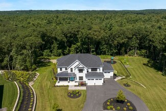 5 Sagamore Place, Lynnfield, MA 01940
