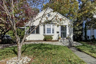 1 Maple Ct, Louisville, KY 40214