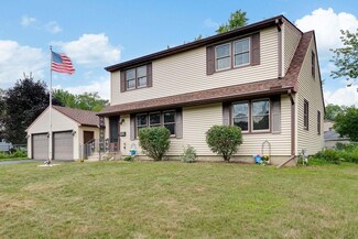7075 Clayton Ave, Inver Grove Heights, MN 55076