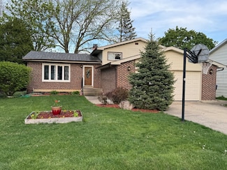 20547 N Clarice Ave, Lincolnshire, IL 60069