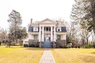200 Easterwood St, Cherokee, AL 35616