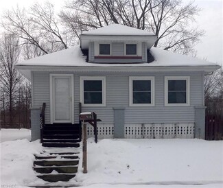 563 W Oregon Ave, Sebring, OH 44672