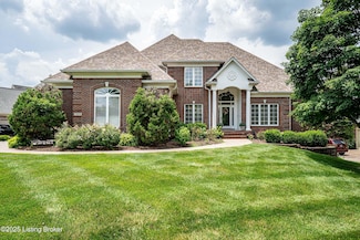 15018 Forest Oaks Dr, Louisville, KY 40245