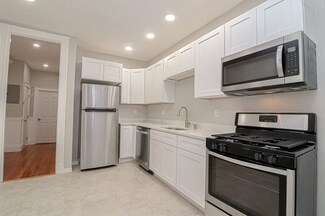 129 Harrishof St Unit 3, Dorchester, MA 02121