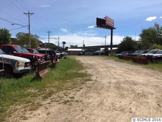 lot Wall St, East Dubuque, IL 61025