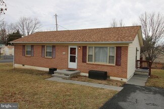 2146 First St, Middletown, VA 22645