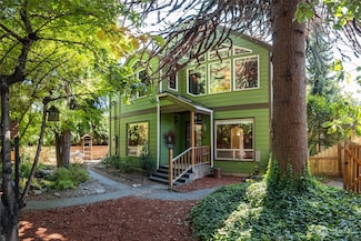 1100 Greenleaf Ave, Burlington, WA 98233