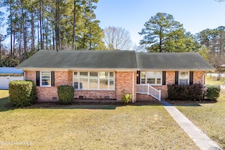 802 River Rd, Trent Woods, NC 28562