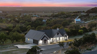 468 Cedar Mountain Dr, Highland Haven, TX 78654