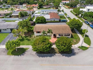 8370 SW 46th St, Miami, FL 33155