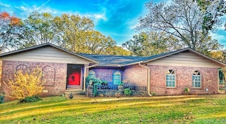4108 Royal Oak Dr, North Little Rock, AR 72116