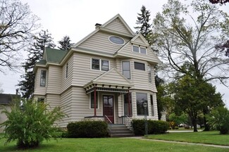 227 N Lincoln St, Poynette, WI 53955