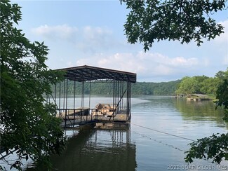 1046 Hollywood Dr, Edwards, MO 65326