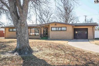 204 S Monroe St, Saint John, KS 67576