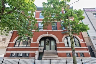 751 W Buckingham Place Unit 2, Chicago, IL 60657