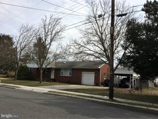 50 E Vine St, Gibbstown, NJ 08027