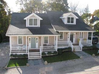 1346 Main Rd Unit 1A, Westport, MA 02790