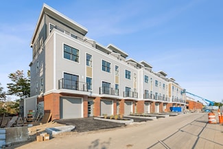26 Upper Falls Rd Unit 104, Biddeford, ME 04005