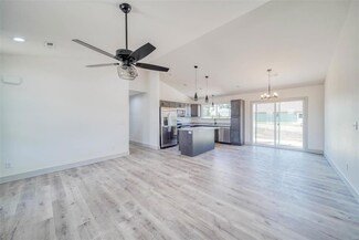 12329 Alexandria Ct, Rolla, MO 65401