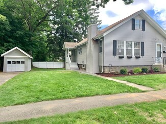 12 Arletta Ave, Worcester, MA 01602
