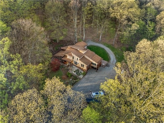 232 Red Arrow Rd, Ligonier, PA 15658