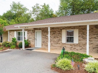 505 2nd Street Place NE Unit B2, Conover, NC 28613
