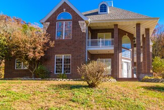 715 Foggy River Rd, Hollister, MO 65672