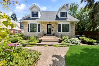 269 S Berkley Ave, Elmhurst, IL 60126