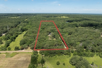 18743 Barnes Ln, Terrell, TX 75161