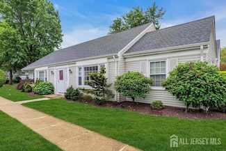539 Old Nassau Rd Unit B, Monroe Township, NJ 08831