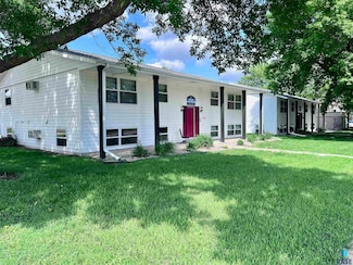 5212 W 47th St, Sioux Falls, SD 57106