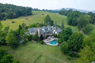 310 Lingonberry Ln, Rockbridge Baths, VA 24473
