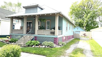 2115 Willow St, Port Huron, MI 48060