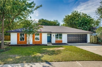 6220 Blarwood Dr, Austin, TX 78745