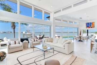 16496 Redington Dr, Redington Beach, FL 33708