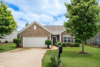 175 Castleton Cir, Boiling Springs, SC 29316
