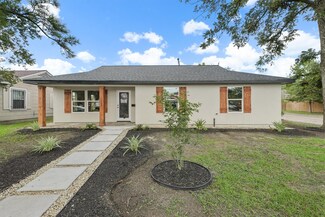302 Calvin St, Pasadena, TX 77506