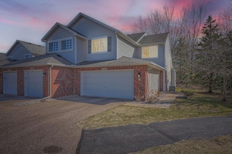 4198 Running Brook Rd, Saint Paul, MN 55122