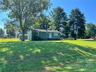 2099 Wortman St, Connelly Springs, NC 28612