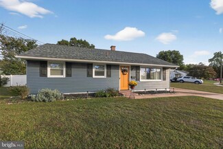 40 N Rose Ln, West Berlin, NJ 08091