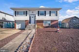 135 E Potomac Dr, Little Egg Harbor Township, NJ 08087