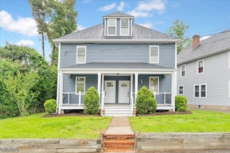 2 Thompson St, Morristown, NJ 07960
