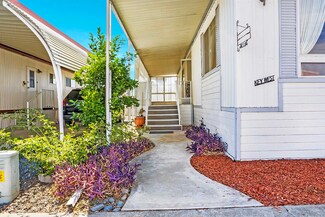 1506 Oak Dr Unit 116, Vista, CA 92084
