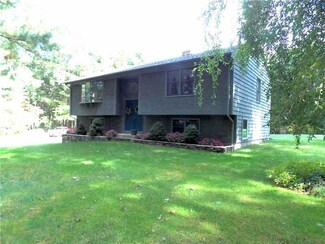 824 Jackson Schoolhouse Rd, Pascoag, RI 02859