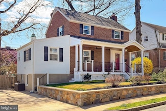 129 N Columbus St, Arlington, VA 22203
