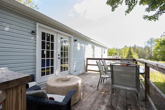 11 Puritan Ln, Ossipee, NH 03814